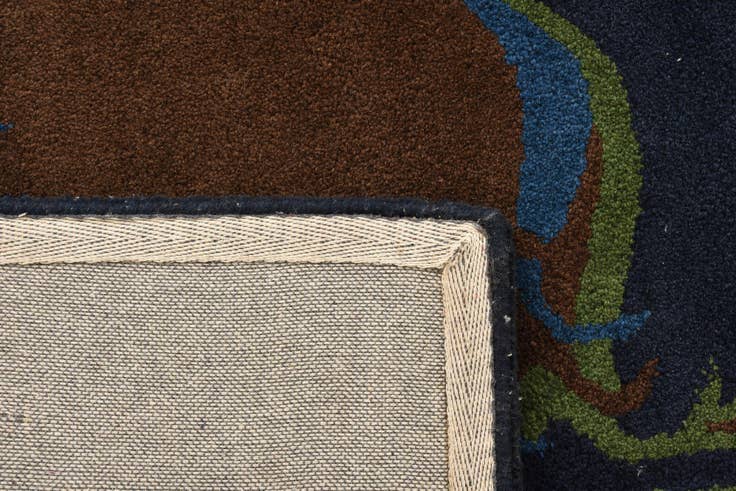 Detail image of 7' 6 x 7' 7 Luna Square Rug