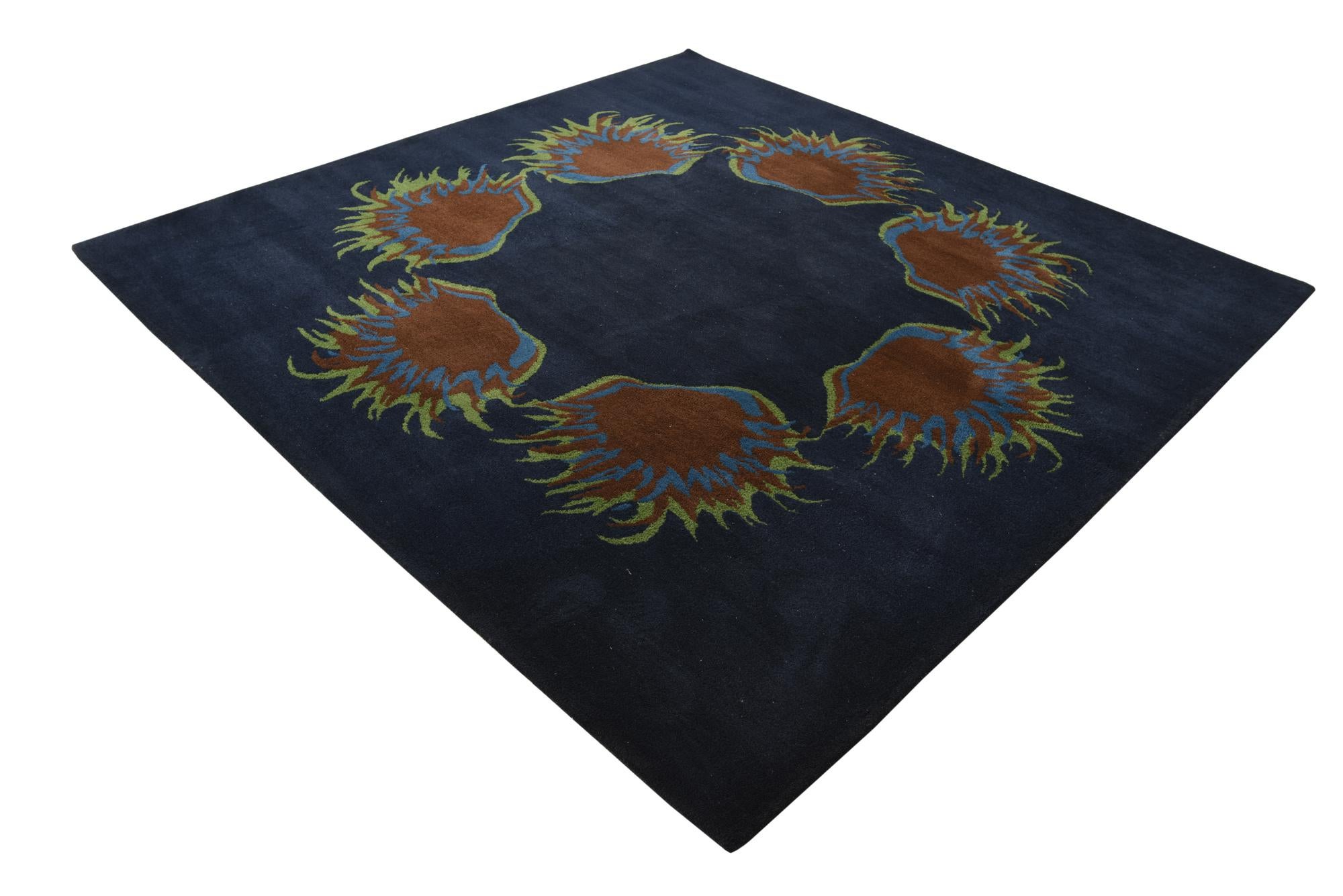 7' 5 x 7' 7 Luna Square Rug