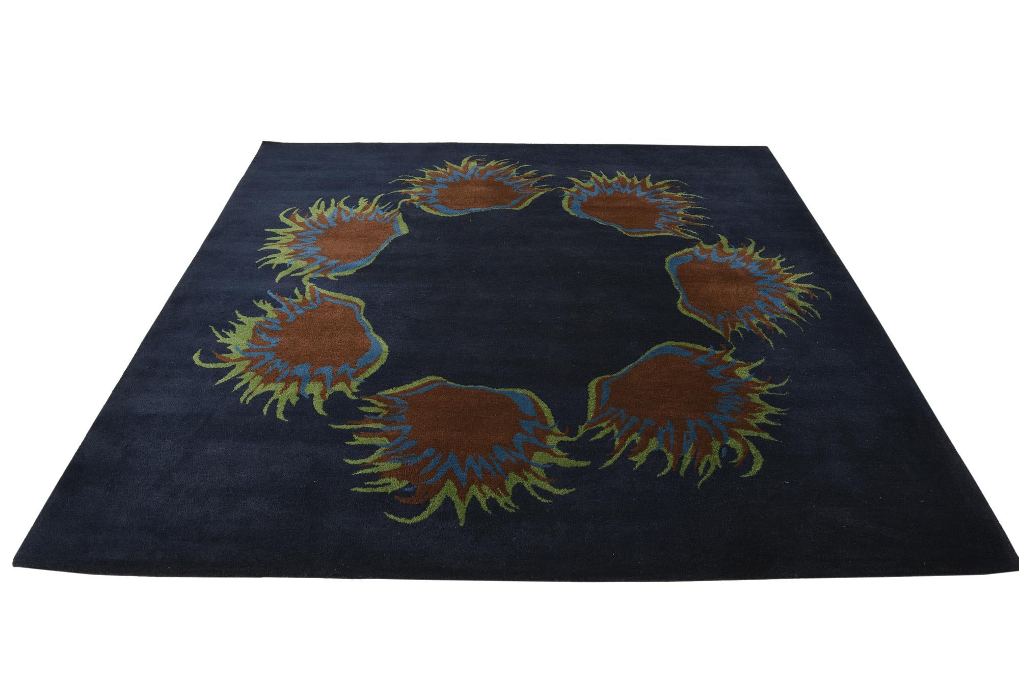 7' 5 x 7' 7 Luna Square Rug
