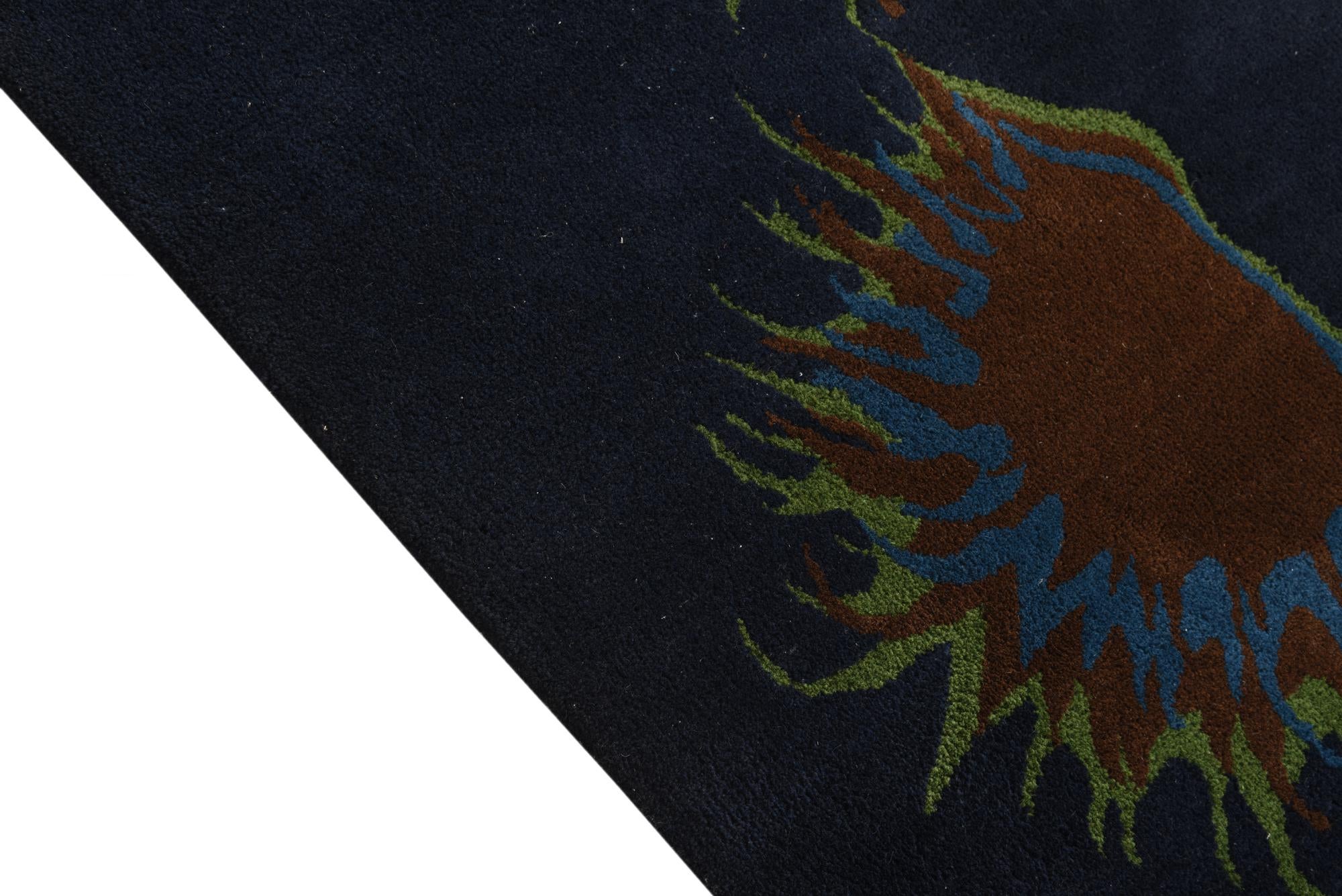 7' 5 x 7' 7 Luna Square Rug