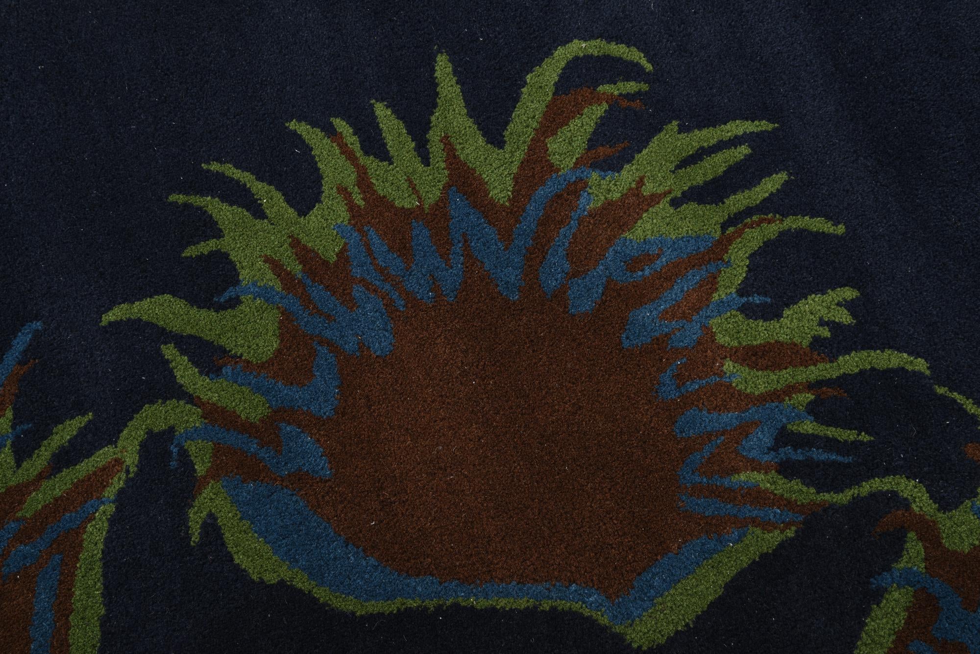 7' 5 x 7' 7 Luna Square Rug