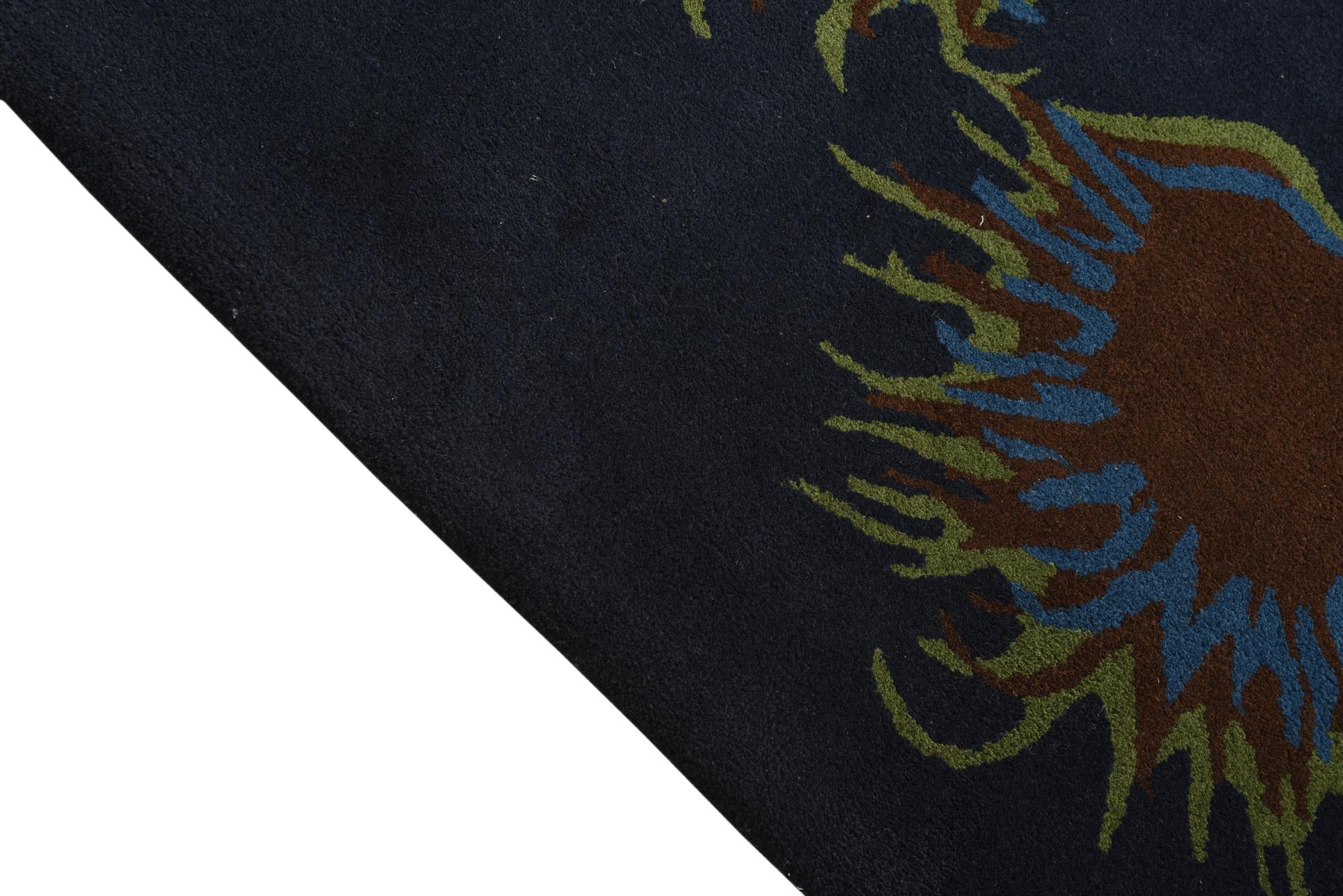 7' 4 x 7' 7 Luna Square Rug