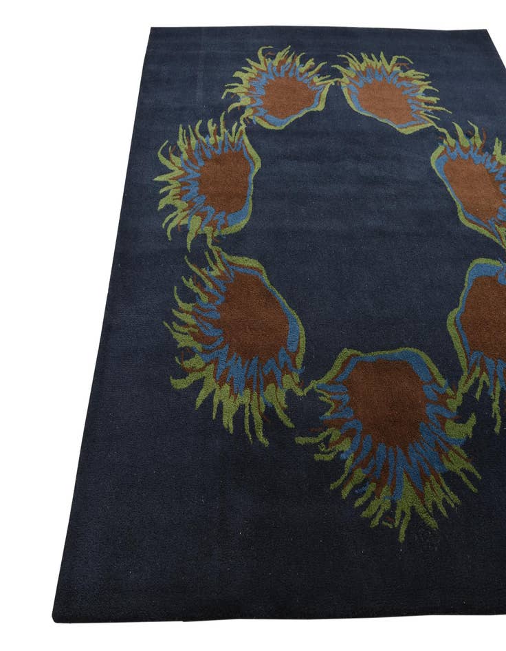 Detail image of 7' 6 x 7' 7 Luna Square Rug