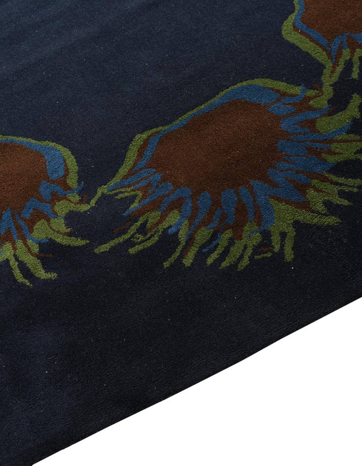 Detail image of 7' 6 x 7' 7 Luna Square Rug