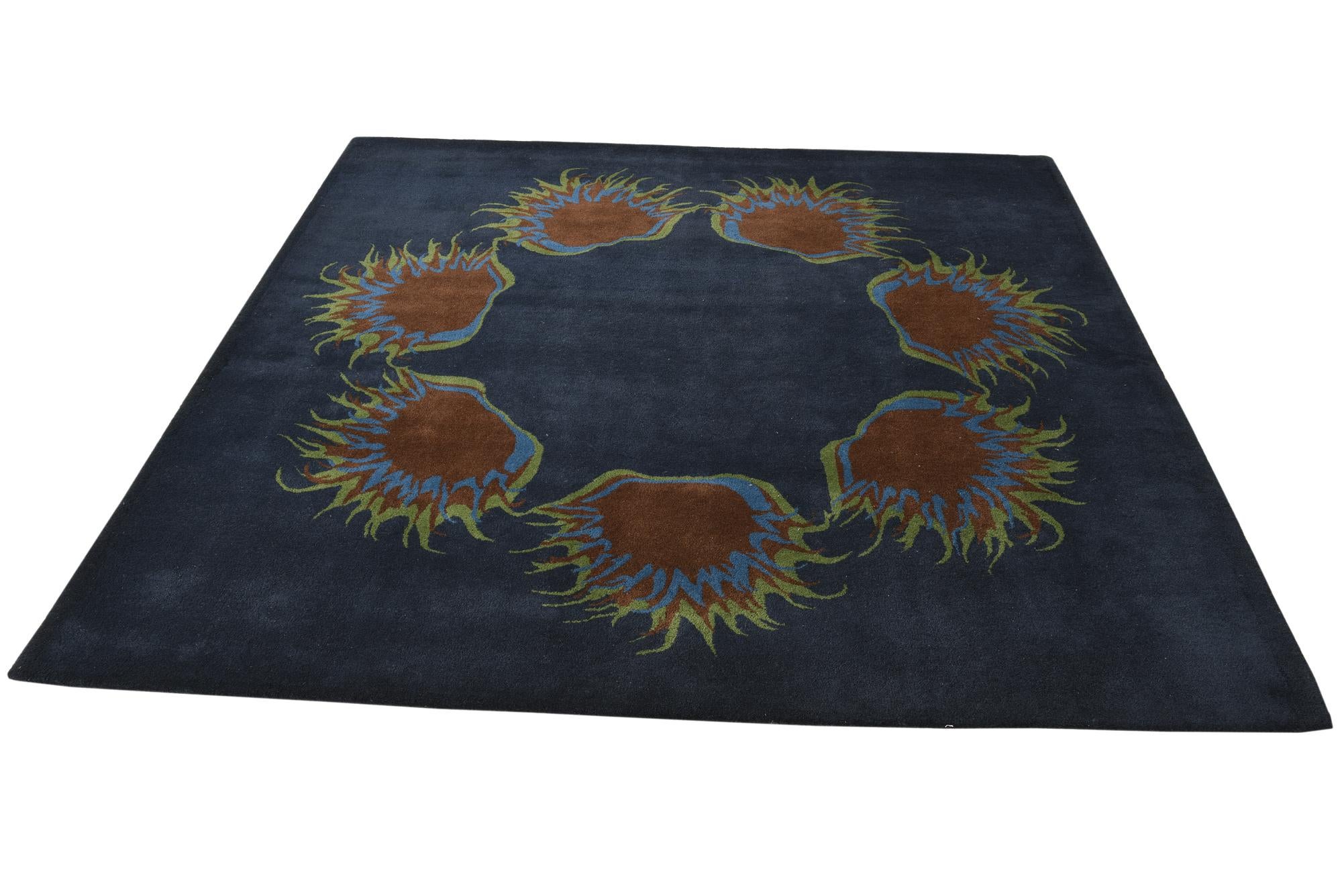 7' 6 x 7' 8 Luna Square Rug