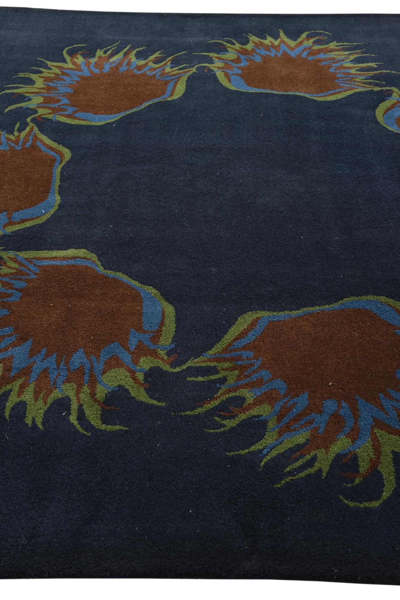 7' 6 x 7' 8 Luna Square Rug