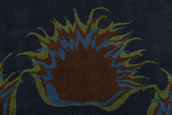 7' 6 x 7' 8 Luna Square Rug