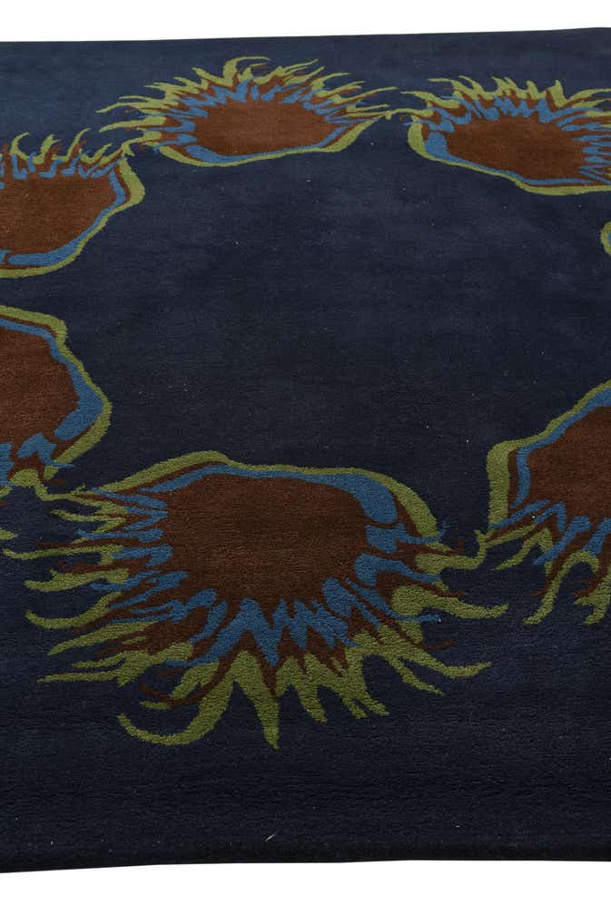 7' 6 x 7' 7 Luna Square Rug