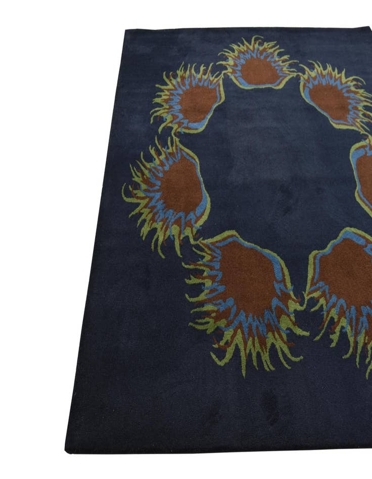 Detail image of 7' 6 x 7' 6 Luna Square Rug