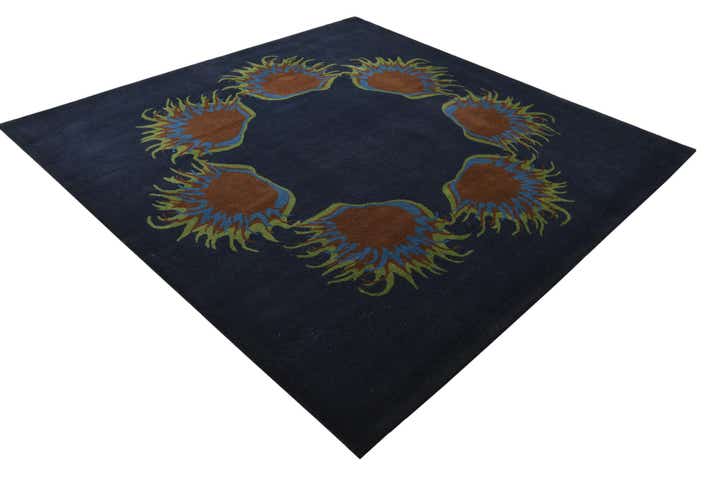 7' 7 x 7' 7 Luna Square Rug