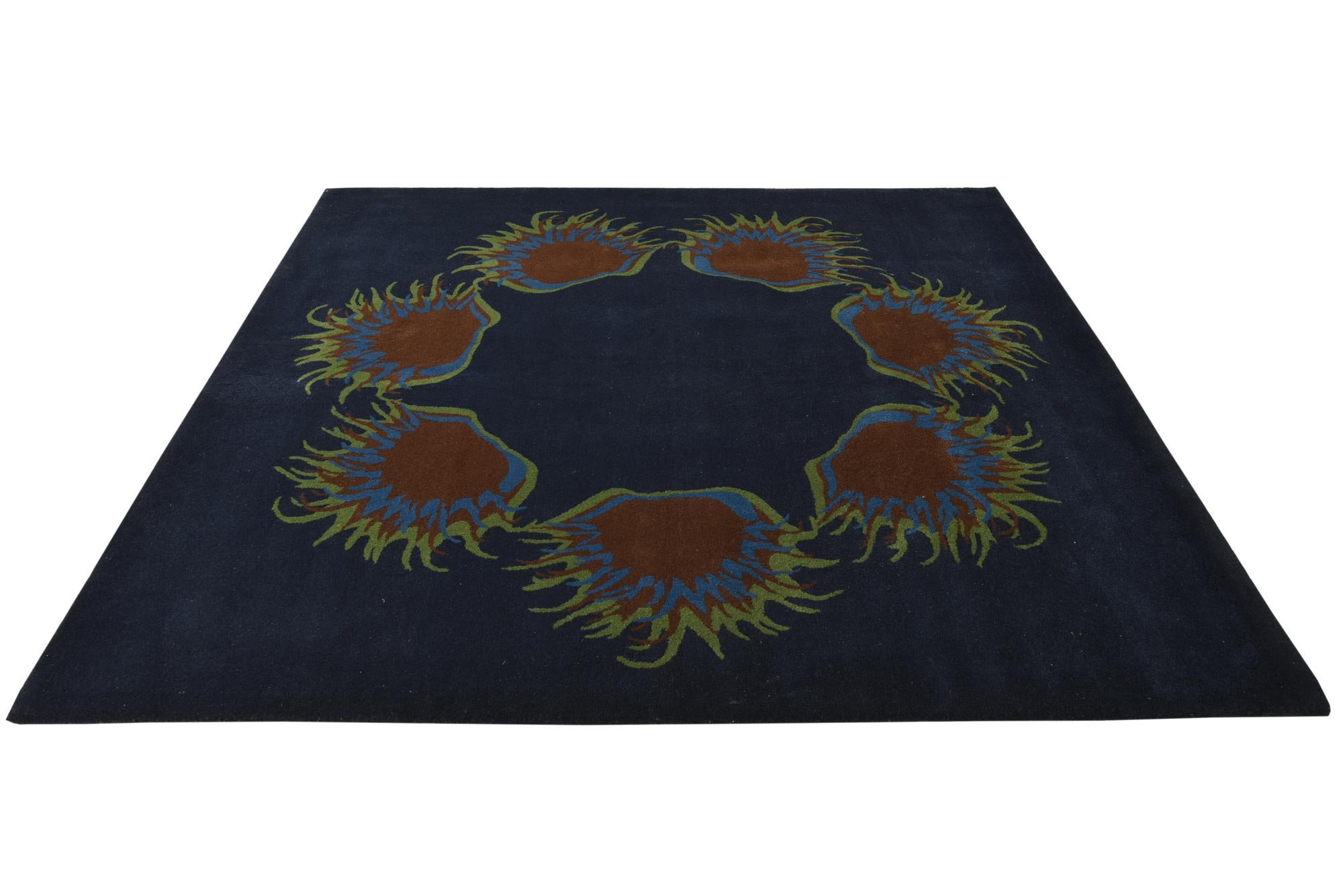 7' 7 x 7' 7 Luna Square Rug