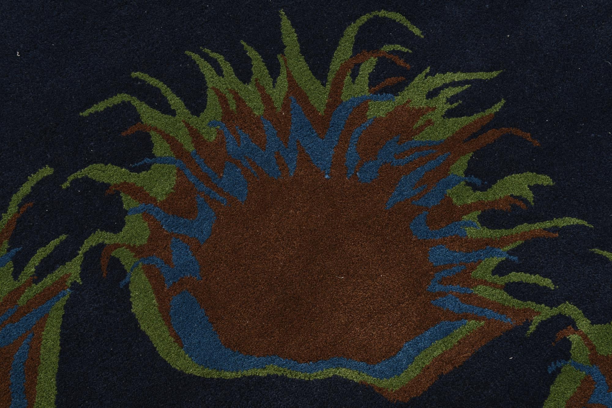 7' 6 x 7' 7 Luna Square Rug