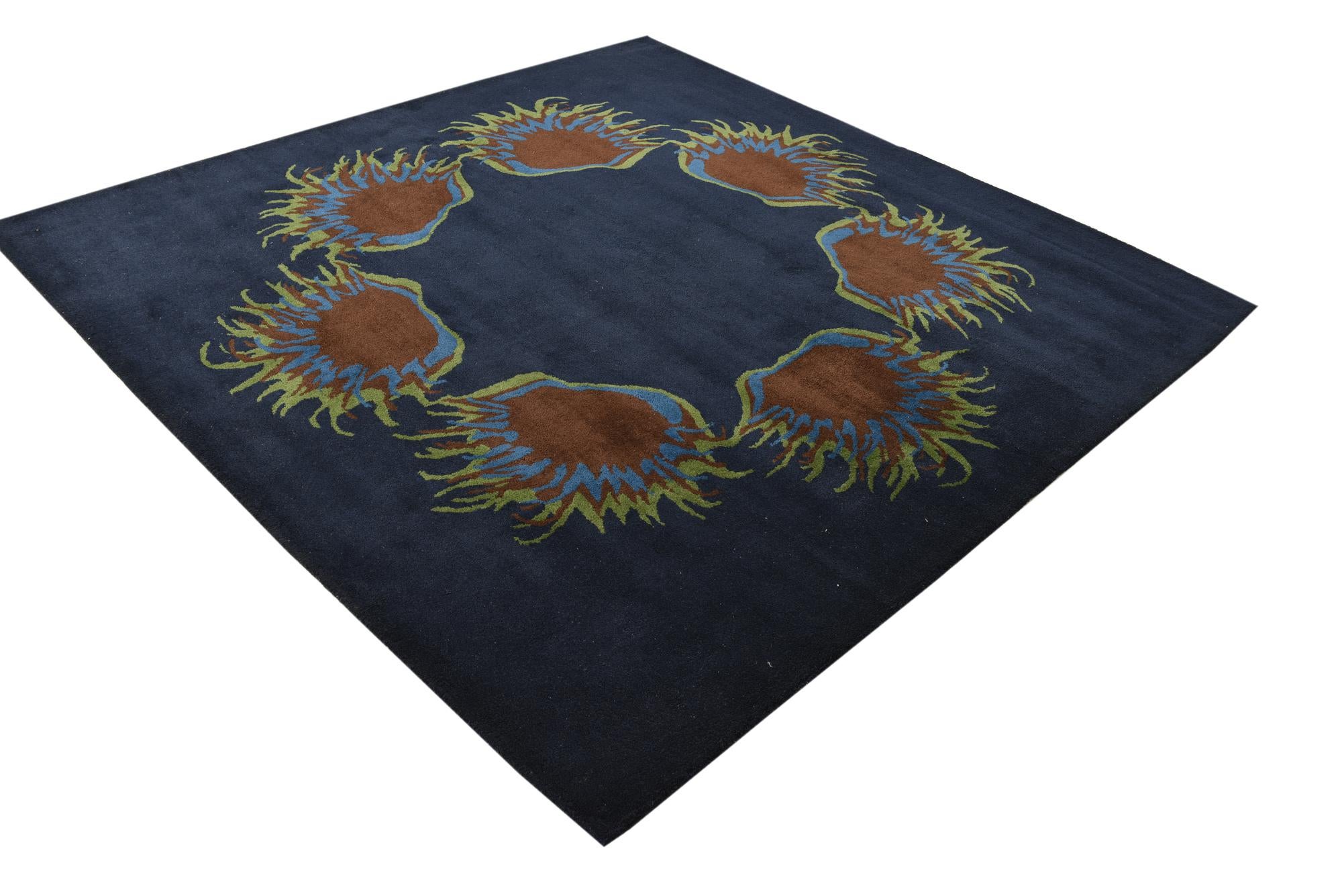 7' 5 x 7' 6 Luna Square Rug