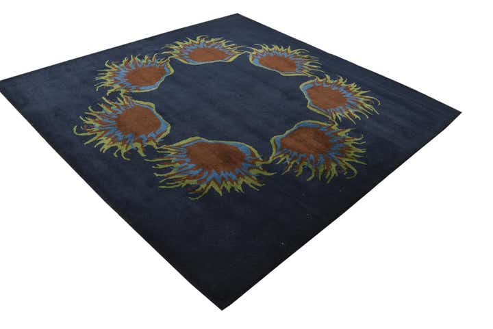 7' 5 x 7' 6 Luna Square Rug