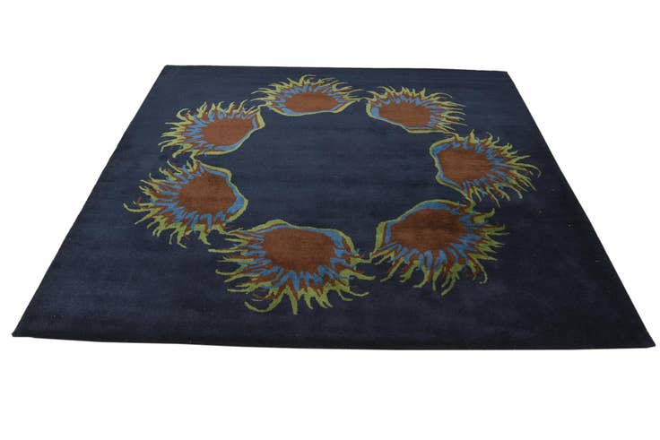 Detail image of 7' 5 x 7' 6 Luna Square Rug
