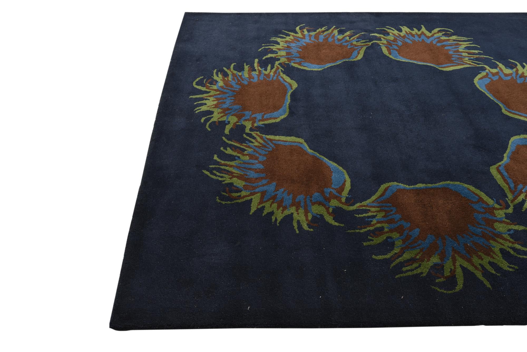 7' 5 x 7' 6 Luna Square Rug