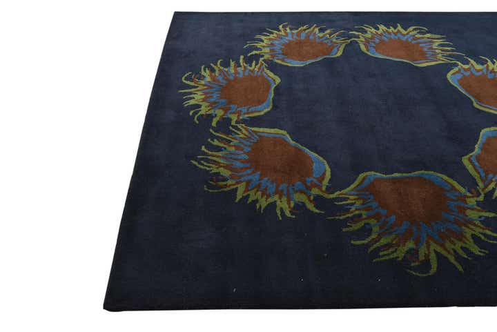7' 5 x 7' 6 Luna Square Rug