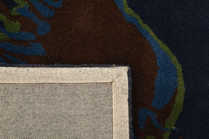 7' 5 x 7' 6 Luna Square Rug