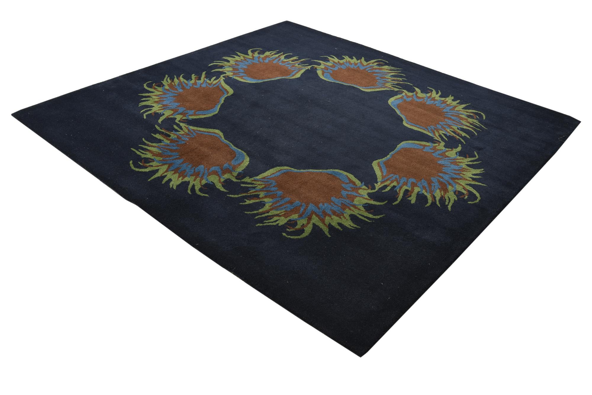 7' 5 x 7' 7 Luna Square Rug