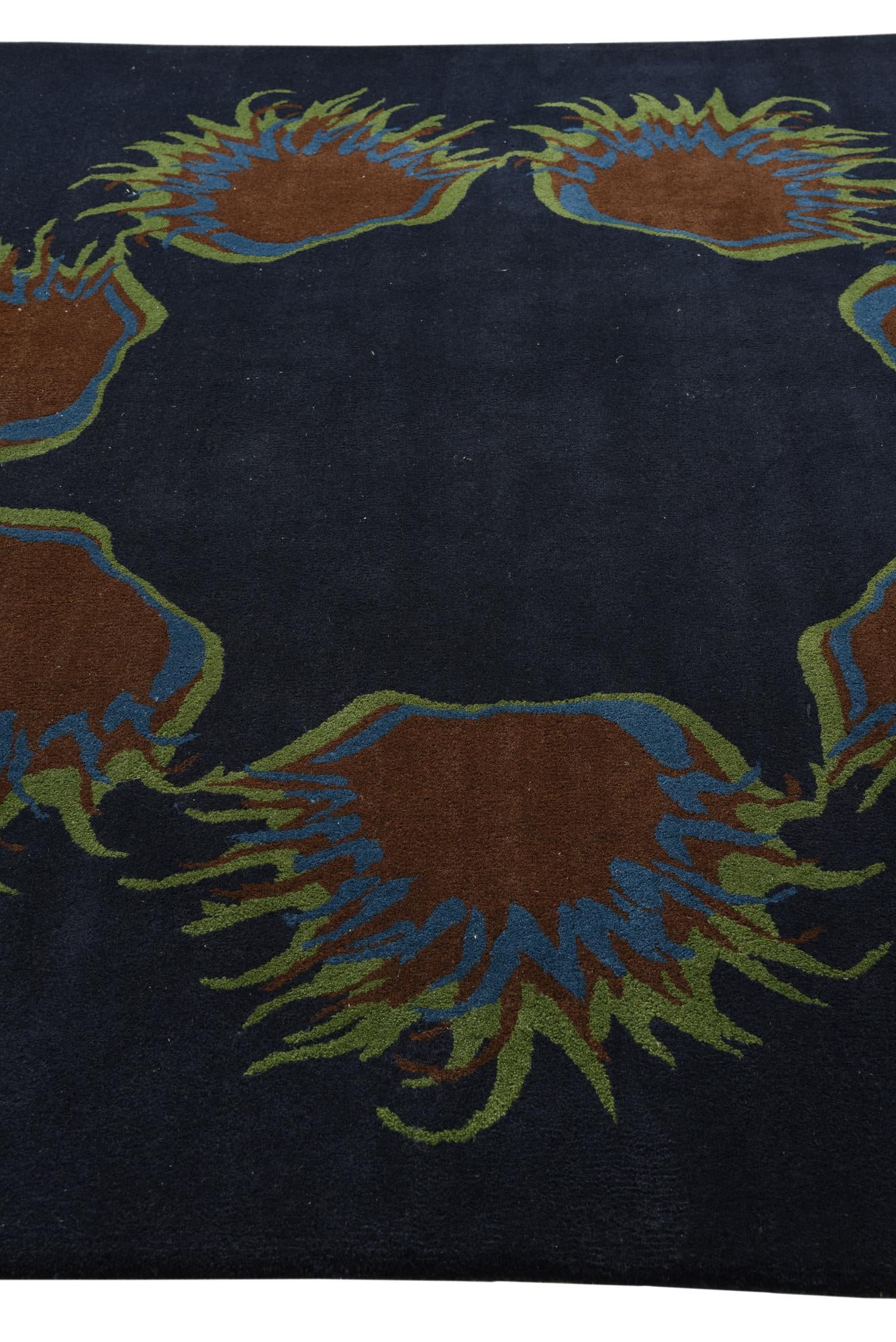 7' 5 x 7' 7 Luna Square Rug