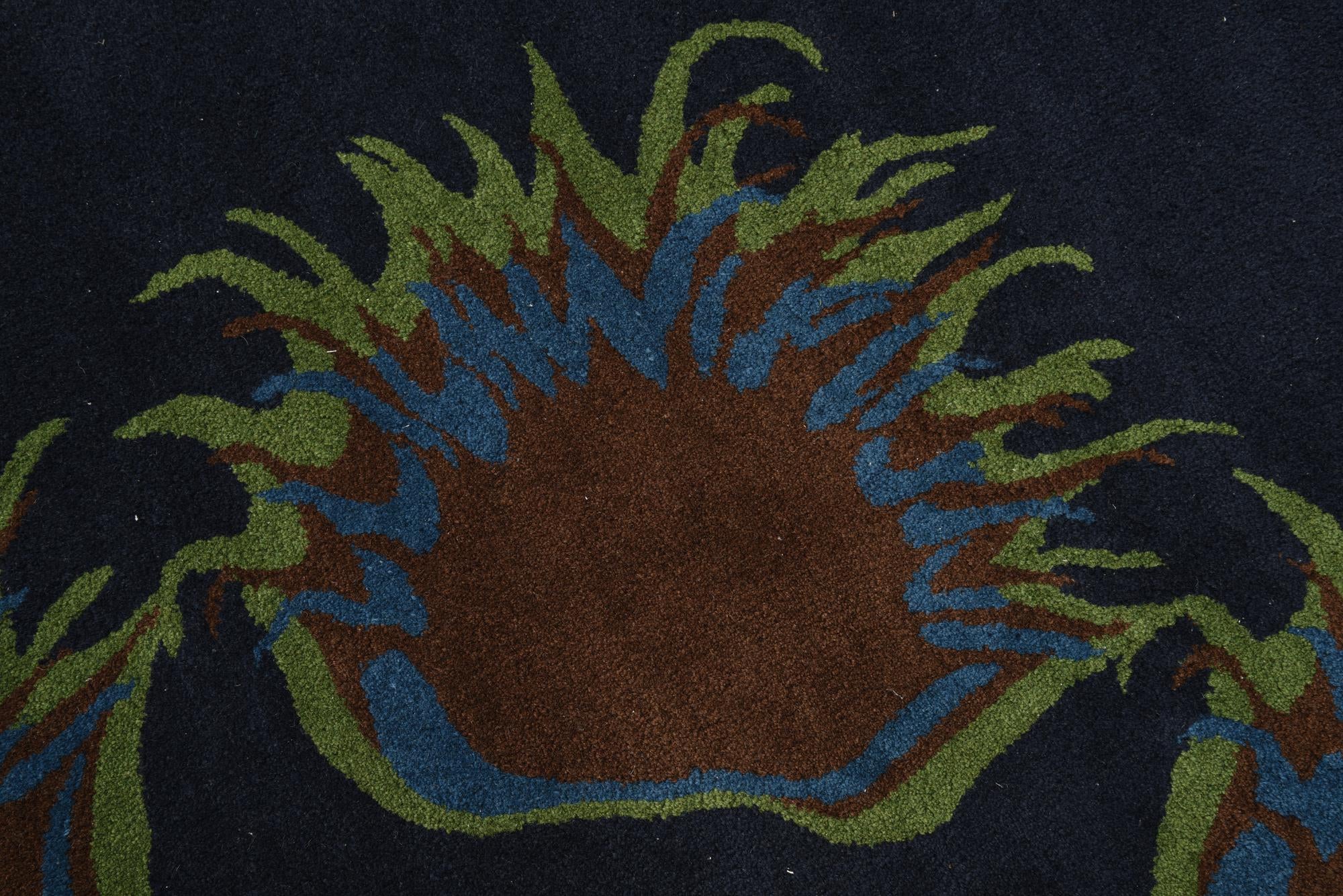 7' 5 x 7' 7 Luna Square Rug