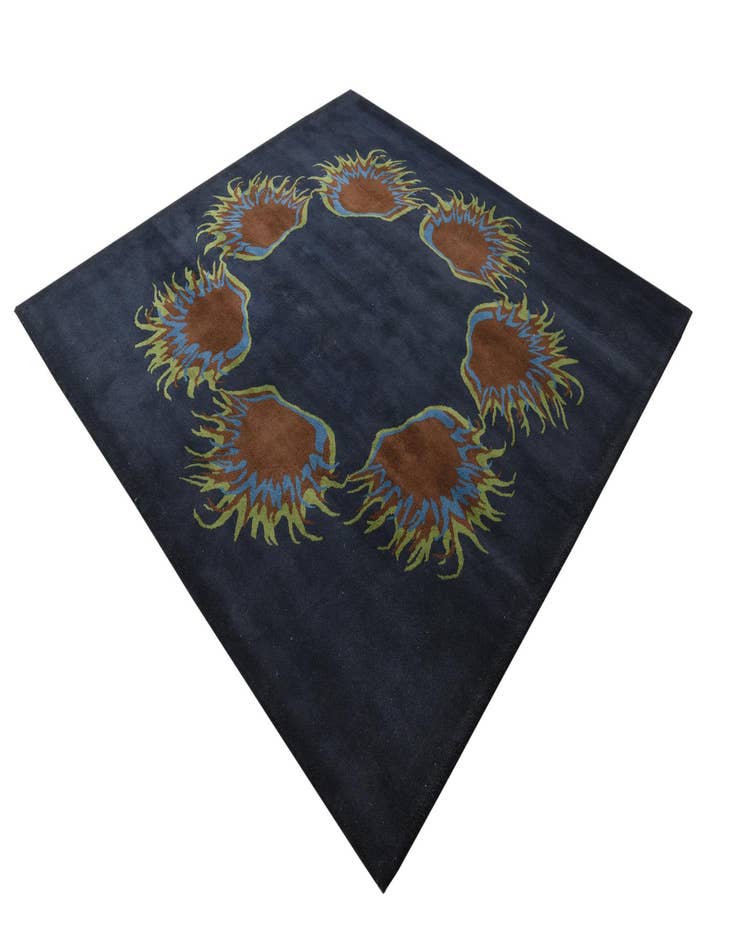 Detail image of 7' 6 x 7' 8 Luna Square Rug