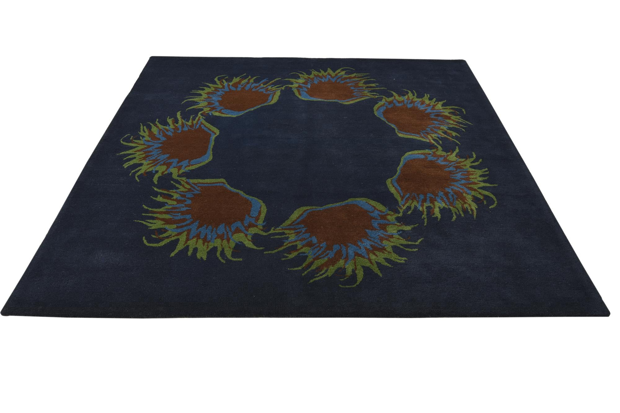 7' 6 x 7' 7 Luna Square Rug