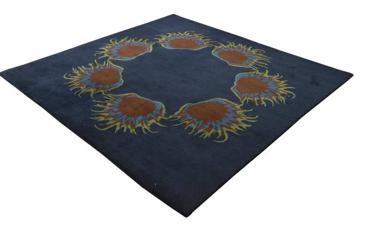 Detail image of 7' 5 x 7' 6 Luna Square Rug
