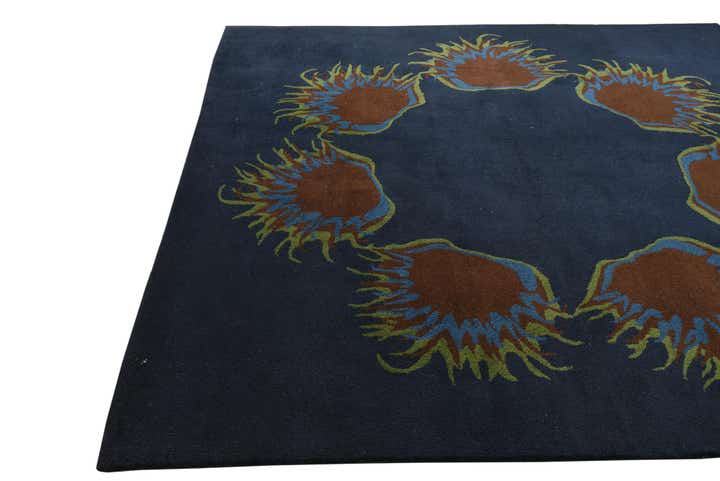 7' 5 x 7' 6 Luna Square Rug