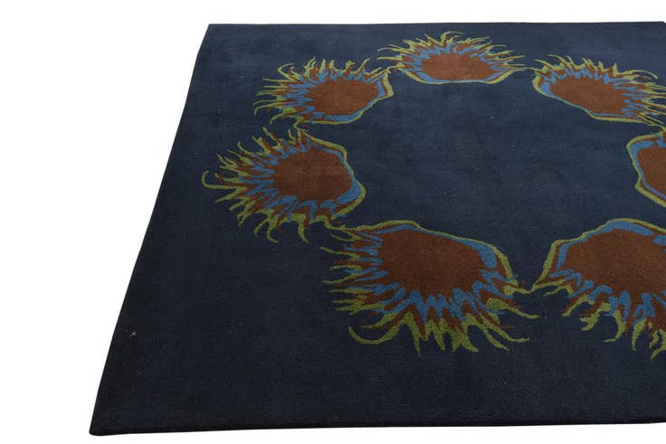 Detail image of 7' 5 x 7' 6 Luna Square Rug