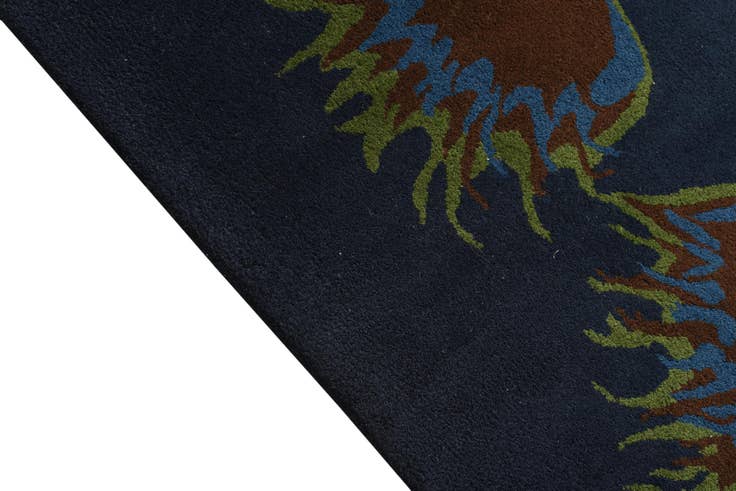Detail image of 7' 5 x 7' 6 Luna Square Rug