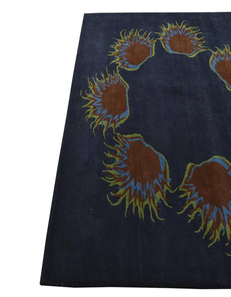 Detail image of 7' 6 x 7' 7 Luna Square Rug