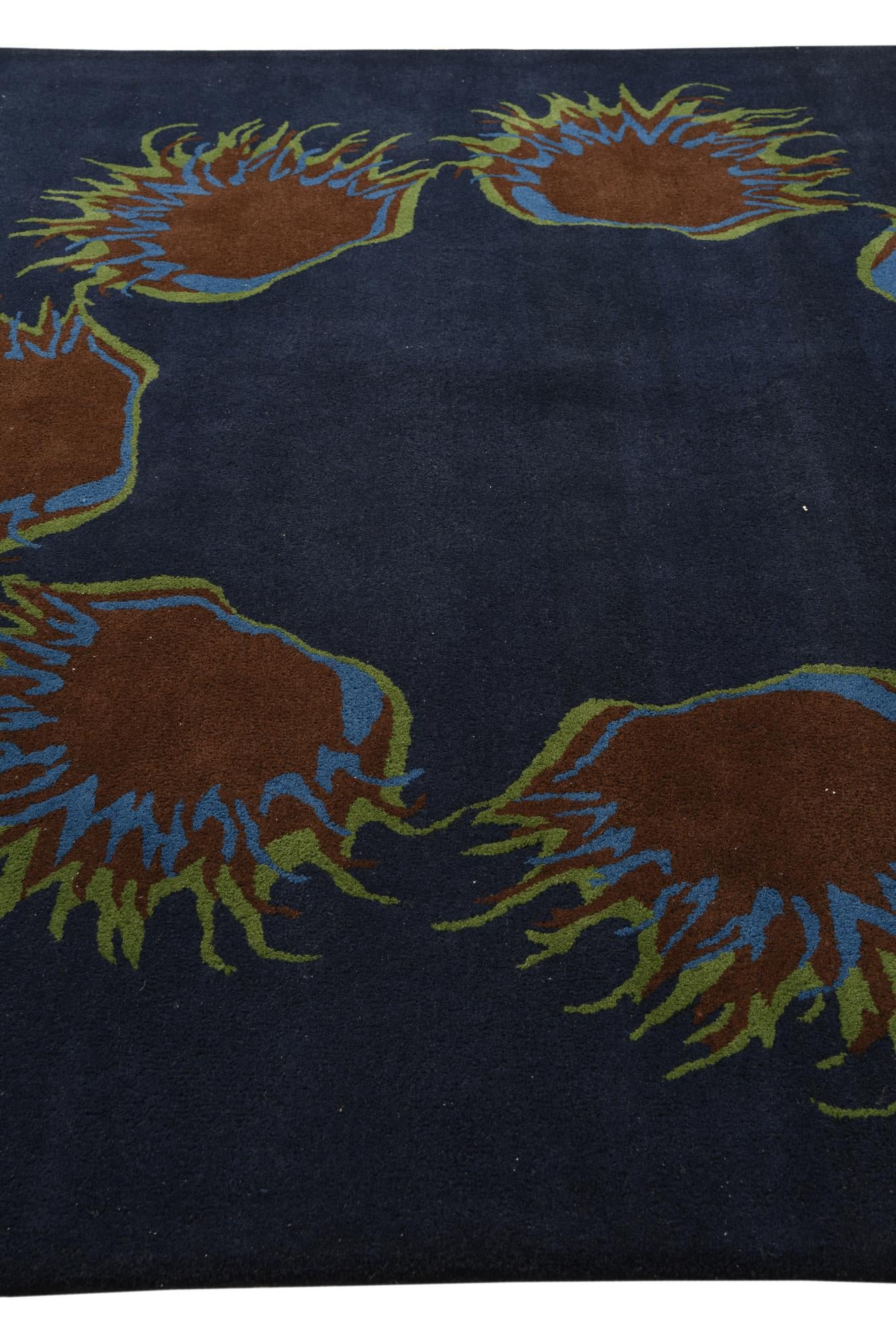 7' 6 x 7' 7 Luna Square Rug