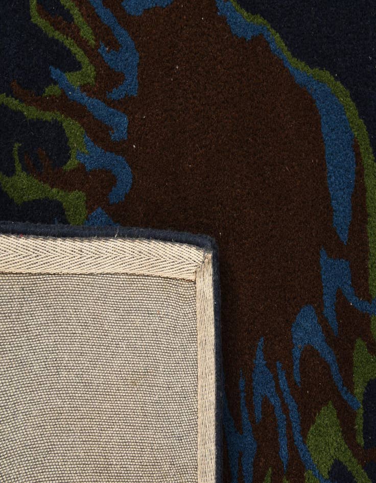 Detail image of 7' 6 x 7' 7 Luna Square Rug