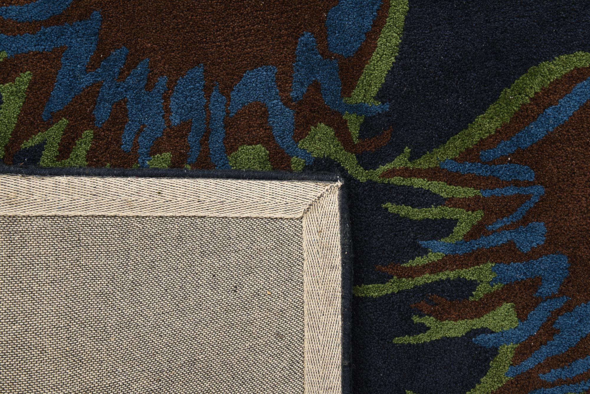 7' 7 x 7' 7 Luna Square Rug