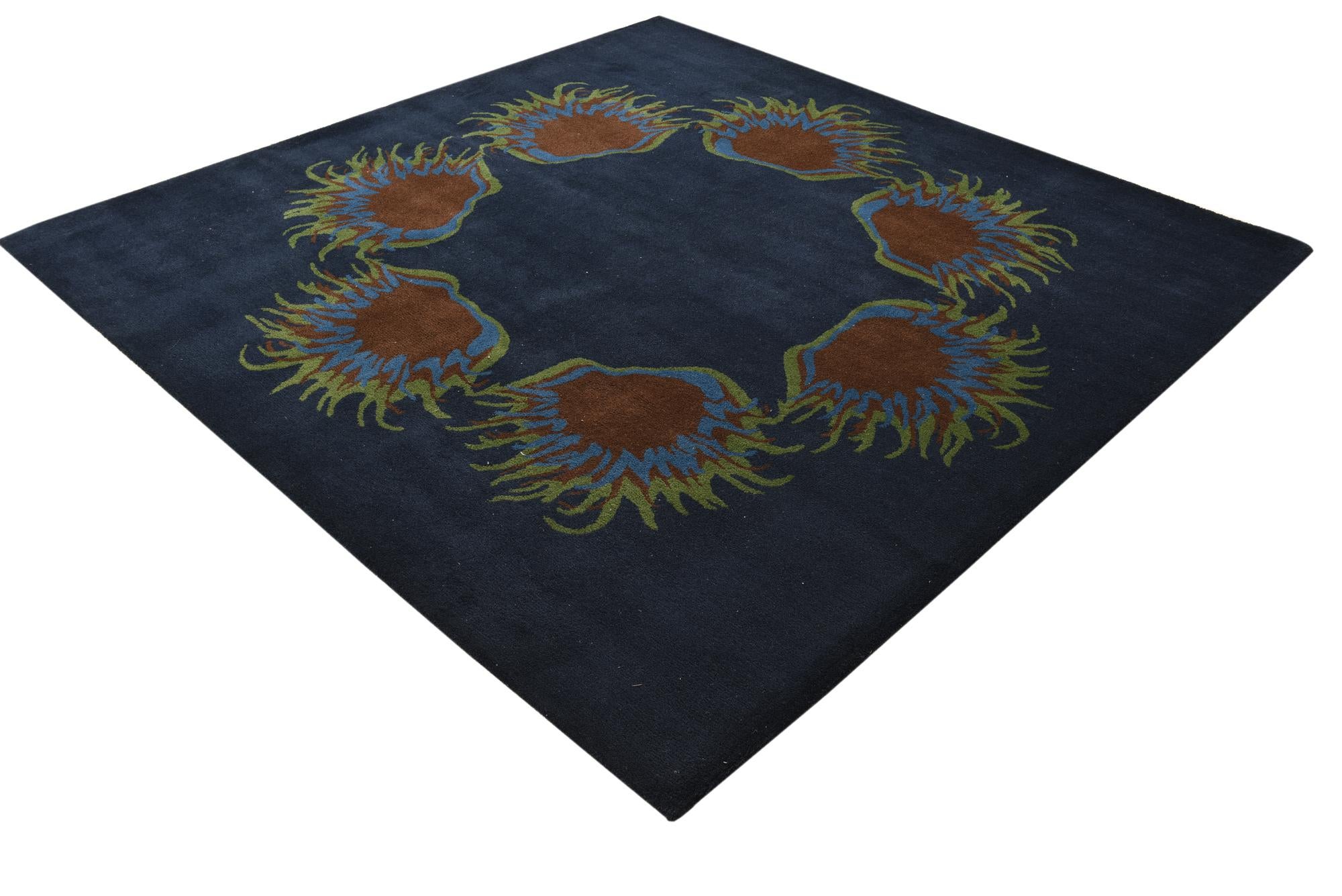 7' 6 x 7' 7 Luna Square Rug
