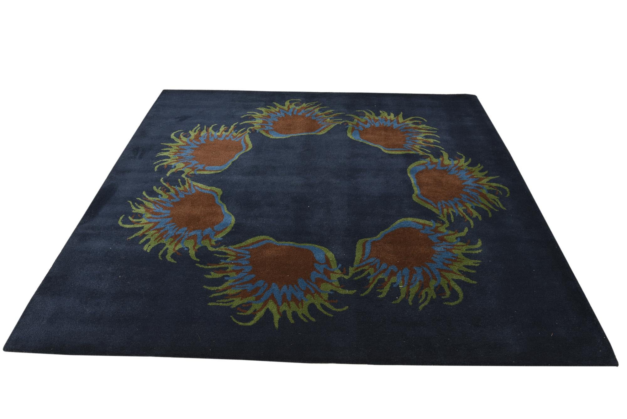7' 6 x 7' 7 Luna Square Rug