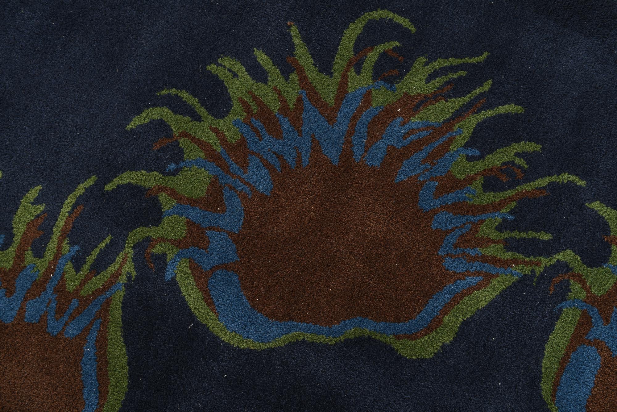 7' 6 x 7' 7 Luna Square Rug