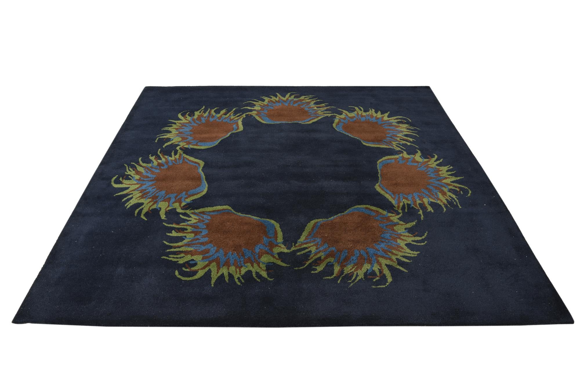 7' 6 x 7' 7 Luna Square Rug