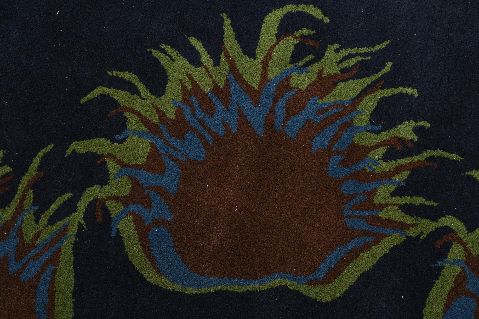 7' 6 x 7' 7 Luna Square Rug