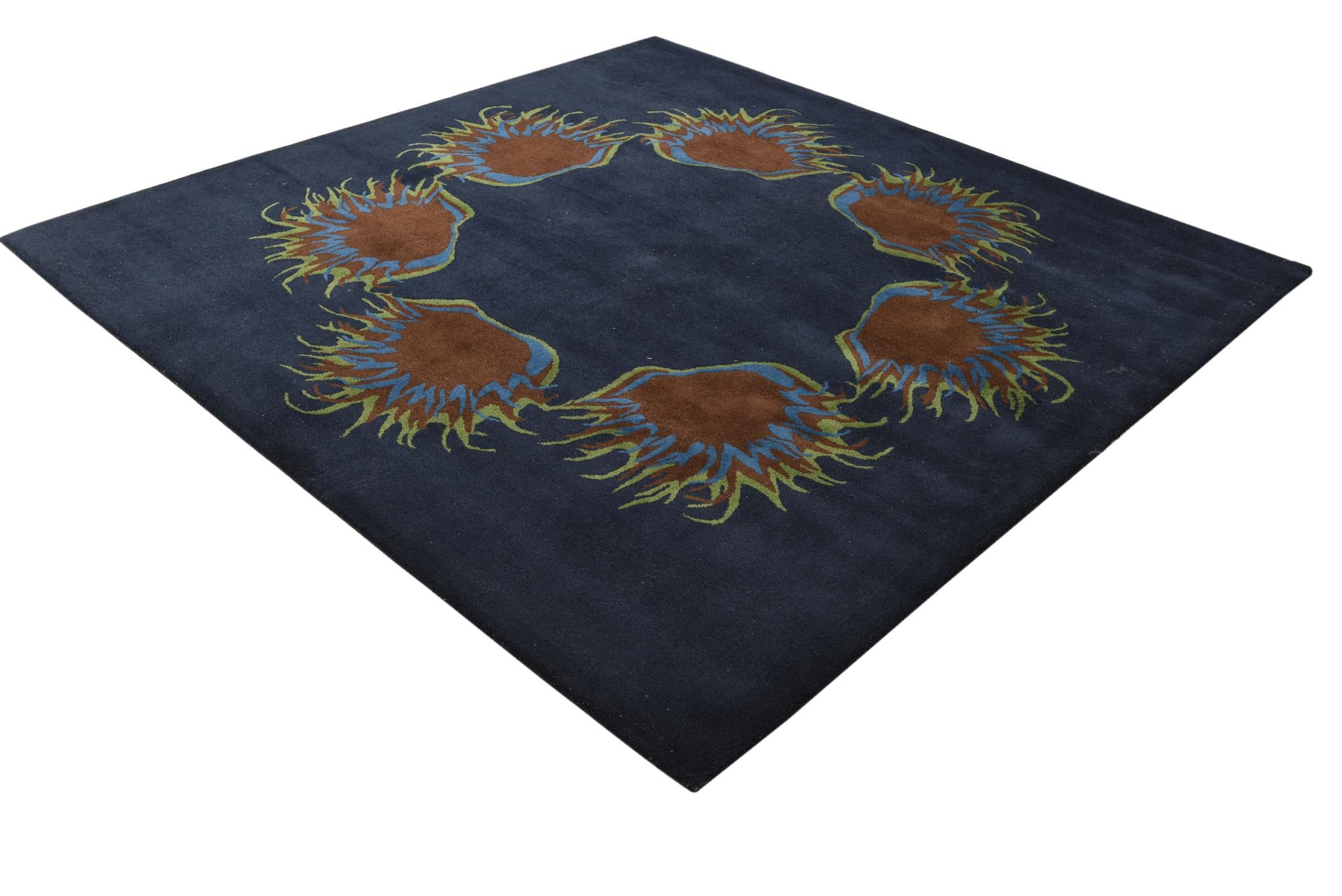 7' 5 x 7' 7 Luna Square Rug