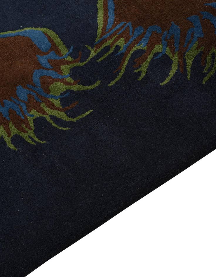 Detail image of 7' 5 x 7' 7 Luna Square Rug
