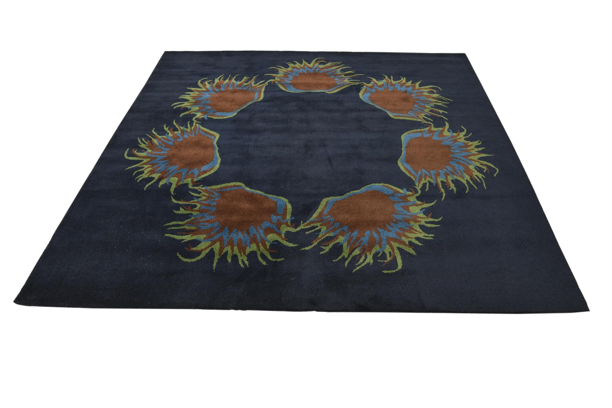 7' 5 x 7' 6 Luna Square Rug