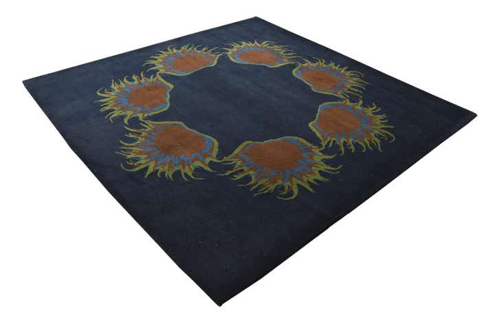 7' 6 x 7' 7 Luna Square Rug