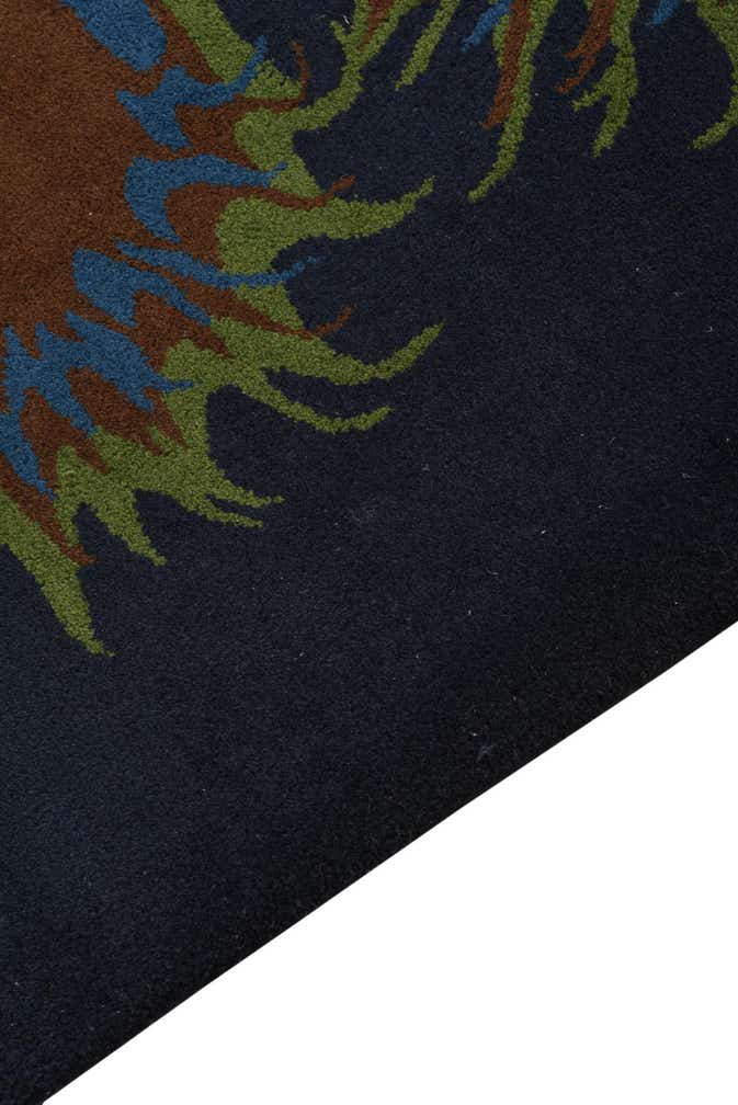 7' 6 x 7' 7 Luna Square Rug