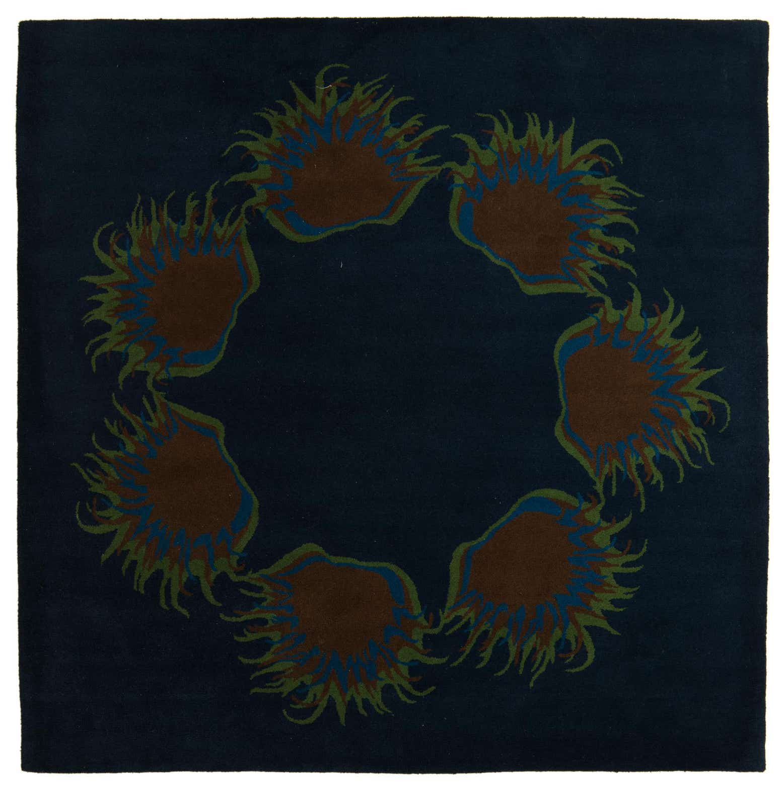 7' 6 x 7' 7 Luna Square Rug