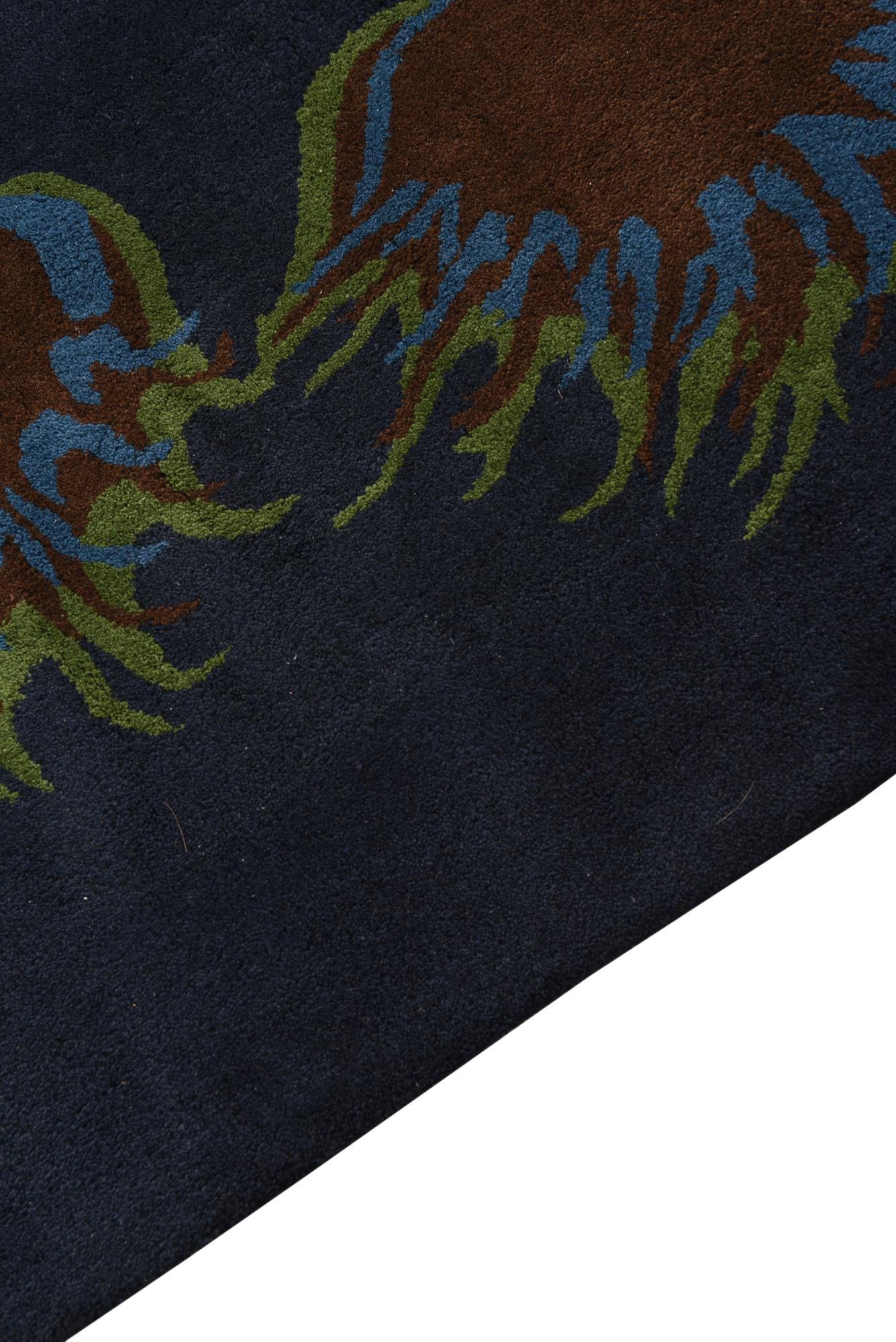 7' 6 x 7' 7 Luna Square Rug