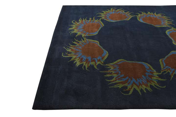 7' 6 x 7' 7 Luna Square Rug