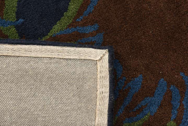 7' 6 x 7' 7 Luna Square Rug
