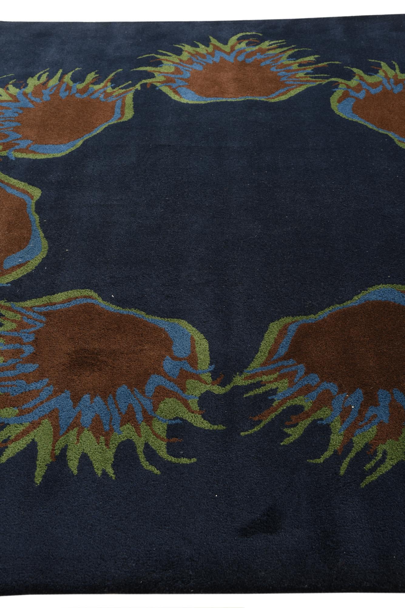 7' 6 x 7' 7 Luna Square Rug